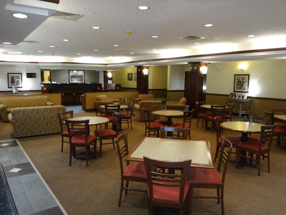 Windsor Inn & Suites Dodge City Dış mekan fotoğraf