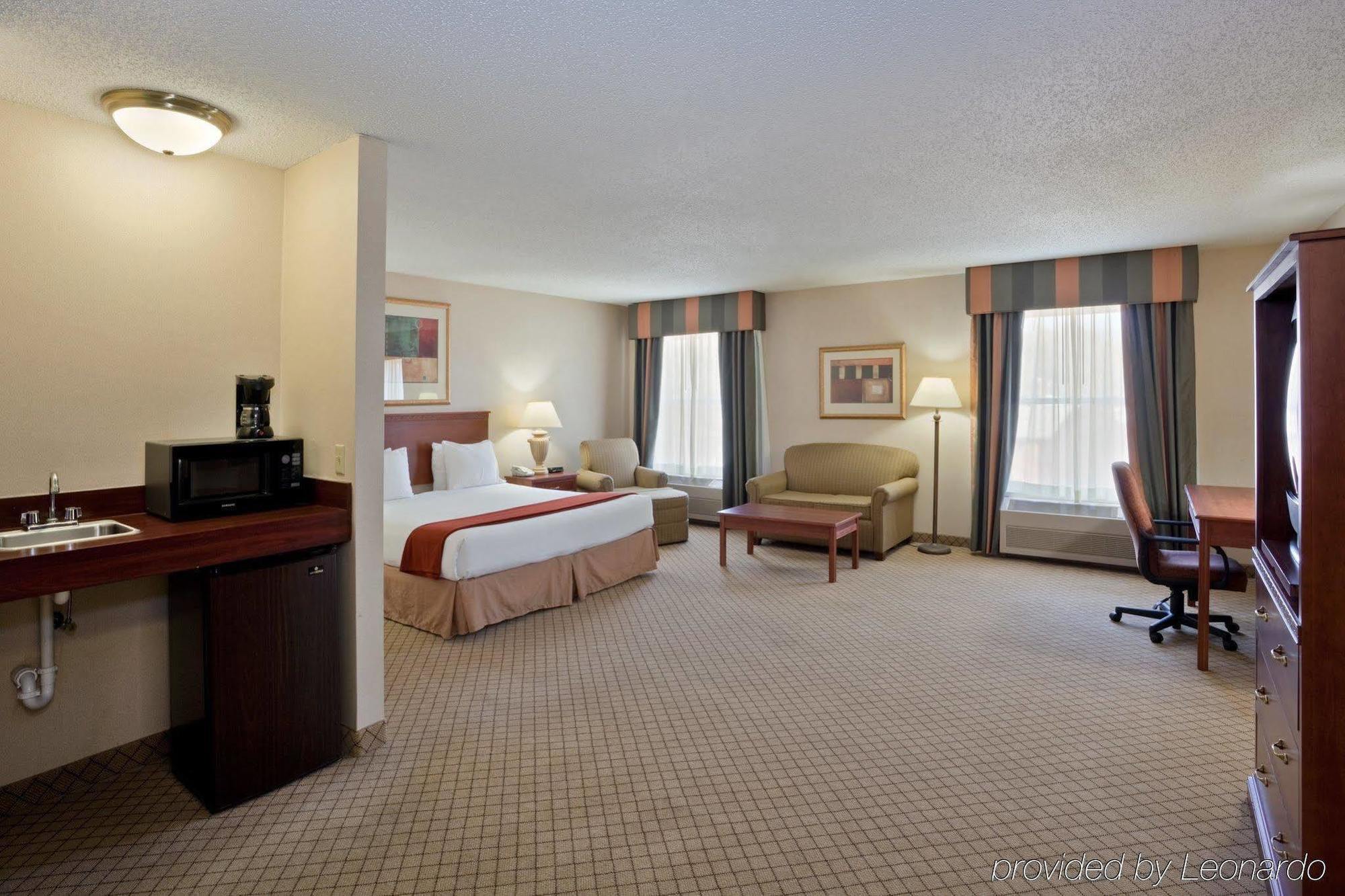 Windsor Inn & Suites Dodge City Dış mekan fotoğraf